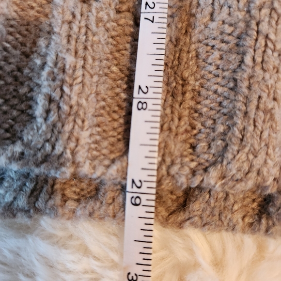 Knit sweater - Picture 4 of 6